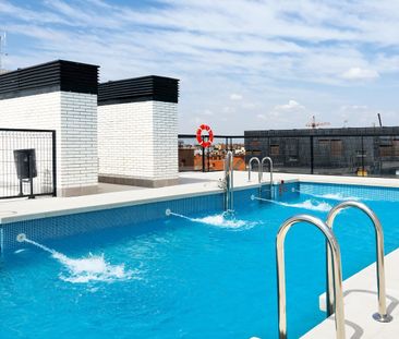 Alquiler de piso en Avenida de la Gran Vía del Sureste - Photo 3