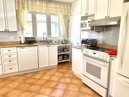 For Lease - 79 Droxford Avenue Unit# Main, Toronto, Ontario - Photo 4