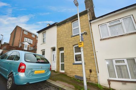 3 bedroom terraced house to rent - Photo 4