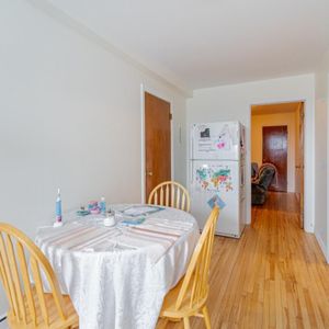 Québec – Appartement 4 1/2 à louer près du cégep Garneau - Photo 2