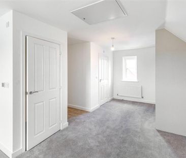 3 bedroom semi-detached house to rent - Photo 2