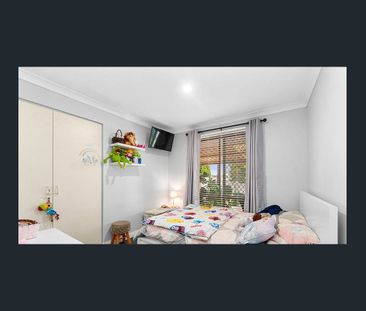 Beautifully Renovated Three Bedroom Home with Outdoor Entertaining - Photo 1