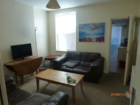 19 Harrow Road - Photo 1