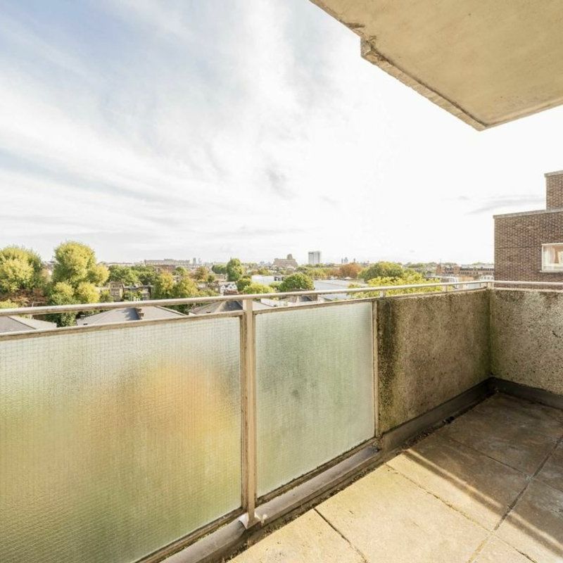 Warwick Gardens - Photo 1