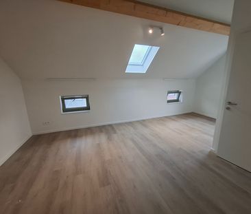 RUIME STUDENTENKAMERS IN NIEUWSTAAT IN CENTRUM GENT - Foto 2