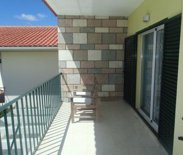 4 Bedroom House with swimming pool, São João do Estoril, Cascais - Photo 3