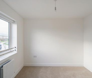 4 bedroom detached house to rent - Photo 5