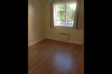 1 Bed Flat, Sovereign Place, HA1 - Photo 2