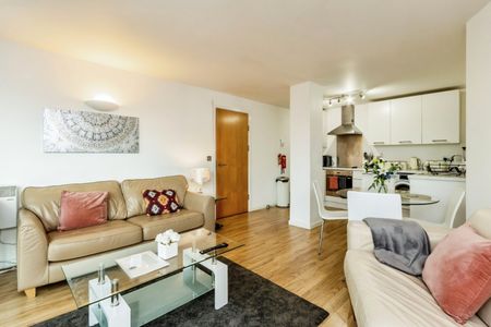 Marco Island, City Centre, NG1, Nottingham - Photo 2