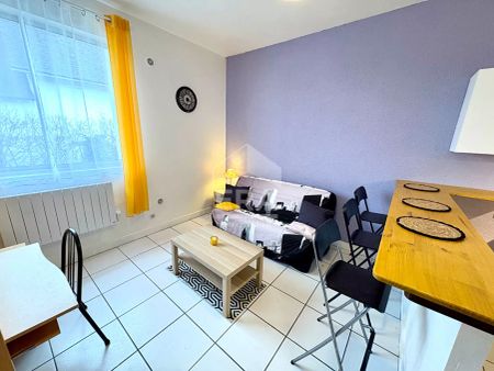 STUDIO MEUBLE A LOUER - BLOIS - QUARTIER CABOCHON, SECTEUR CALME, PARKING PRIVATIF - Photo 2