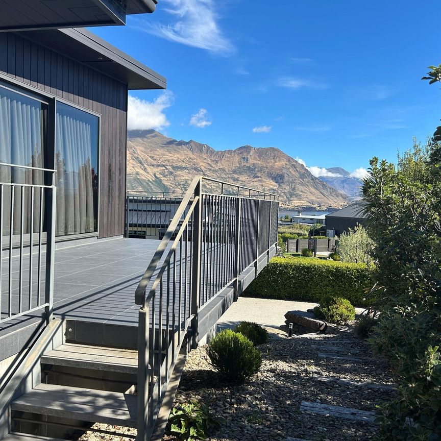 Peninsula Bay Gem! - Photo 1