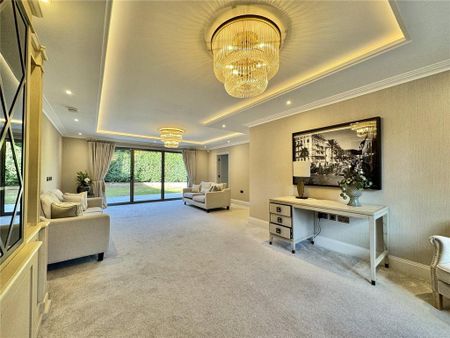 5 bedroom detached house to rent - Photo 4