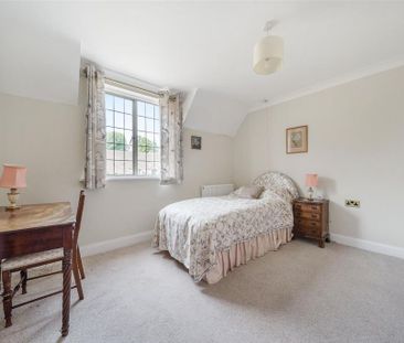 2 bedroom retirement property to rent - Photo 3