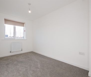 3 Bedroom House To Rent - Photo 4