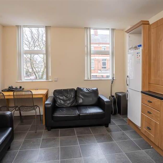 3 Bedroom Apartment, 46b Agincourt Avenue, Queens Quarter, Belfast, BT7 1QU - Photo 1