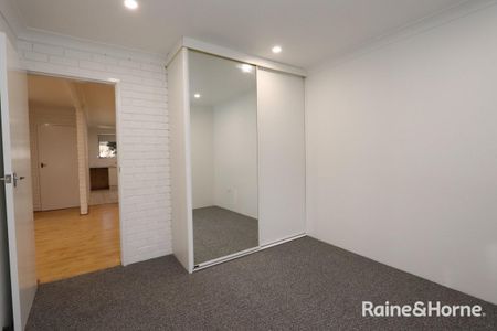 2 Bedroom Unit Close to the RSL Club & IGA - Available 23.12.2025 - Photo 2