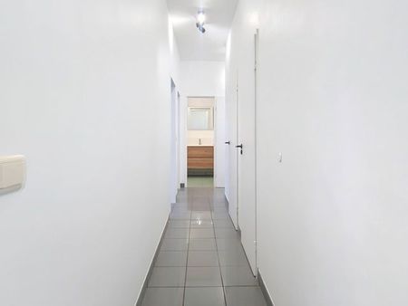 Gelijkvloers appartement te huur in Molenbeek-Saint-Jean - Photo 5