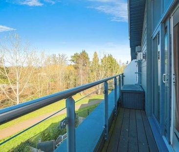 Sycamore Avenue, Woking, Surrey, GU22 - Photo 2