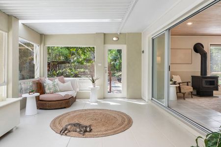 Tranquil Hinterland Retreat - Spacious, Stylish, and Serene! - Photo 3