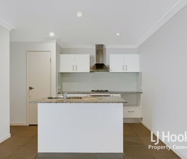 MODERN 3 BEDROOM HOME WITH AIR CONDITIONING & COVERED OUTDOOR AREA - Photo 5