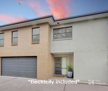 Stunning Home Including Power - Photo 3