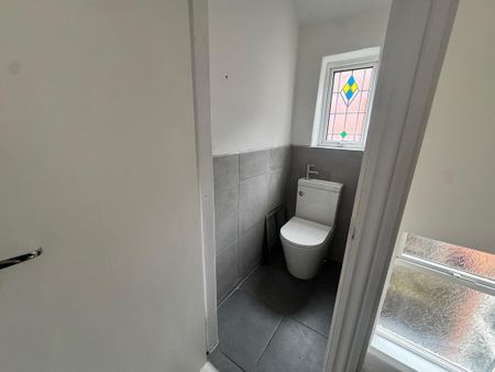 3 bedroom terraced house to rent - Photo 2