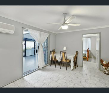318 Copperfield Drive, Rosemeadow, NSW 2560 - Photo 6