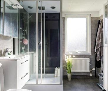 Röda gatan, Kalmar - Photo 5