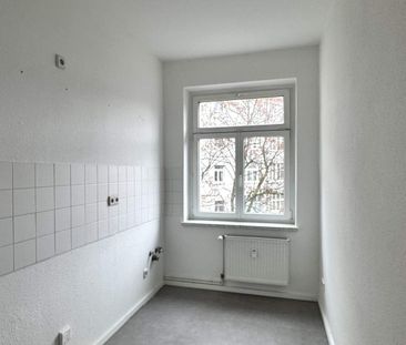 Attraktive, gepflegte 2-Zimmer-Wohnung in Bestlage – direkt am Dres... - Foto 1