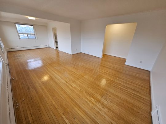 For Lease - 401 Winnett Avenue Unit# 5, Toronto, Ontario - Photo 1