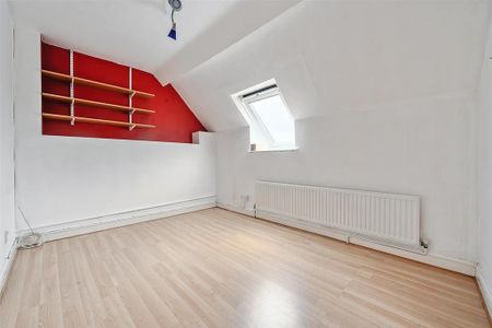 4 bedroom terraced house to rent - Photo 4
