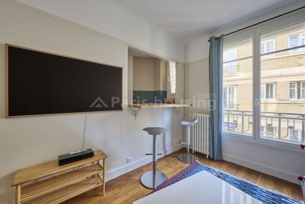 Location appartement meublé 2 pièces, 37.42 m2, Paris 16ème - Photo 1