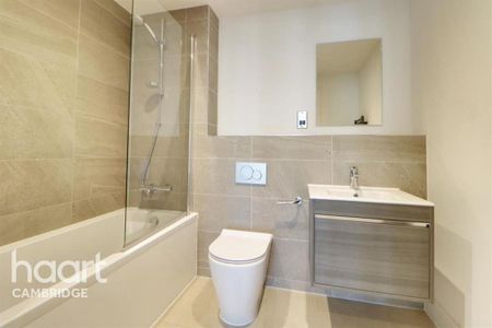 2 bedroom flat to rent - Photo 4