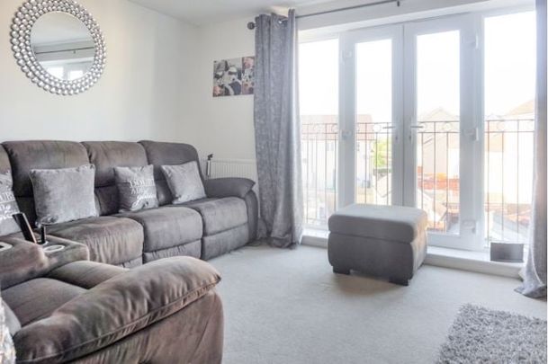 5 Bed Terraced House, Wood Mead, BS16 - Photo 1