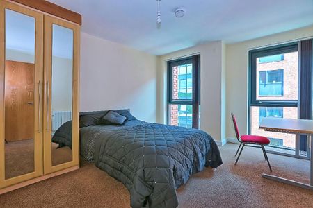 4 bedroom apartment to rent - Photo 4