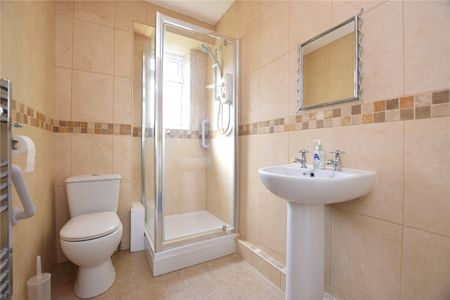 12, Queens Court, Moortown, Leeds, West Yorkshire, LS17 5PL - Photo 5