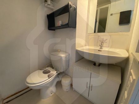 STUDIO Proche centre SAUSSET LES PINS Meublé, - Photo 4