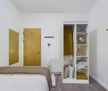 4 Bedroom House - Photo 6