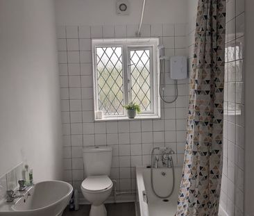 3 Bed Terraced House, Nicholson Road, S8 - Photo 3