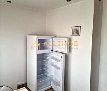 Garsoniera in Ploiesti, zona Cantacuzino - Photo 5