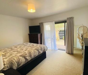 Private Sanctuary in Papamoa Beach - Photo 4