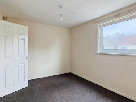 3 bedroom property to rent - Photo 3