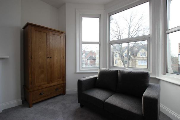 1 bedroom in a house share to rent - Photo 1