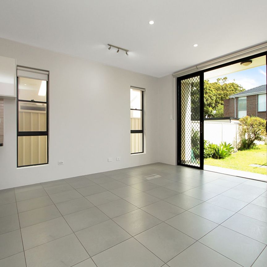 Four-Bedroom Duplex Close to Beach - Photo 1