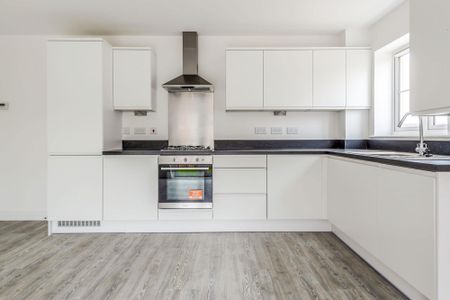 2 bedroom apartment to rent Edwin Street, Burgess Hill - Photo 2