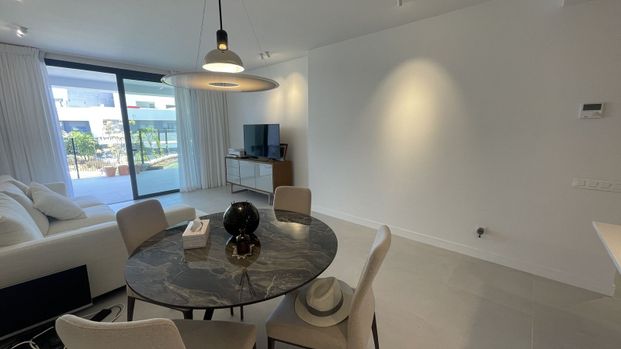 Ground Floor Apartment in Selwo - Photo 1