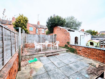 4 bedroom terraced to rent Perry Street, Northampton, Northamptonshire, NN1 - Photo 3