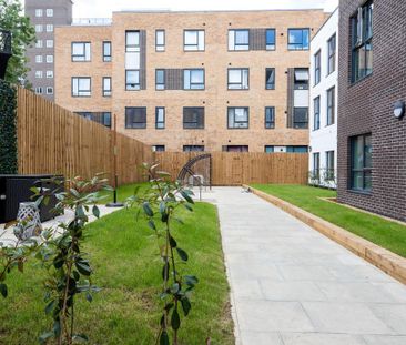 2 bedroom apartment to rent - Photo 2