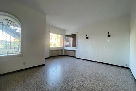 Location T3 Quartier Hopital Avec Jardin - Photo 2