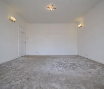 Painthorpe Lane, Hall Green, Wakefield - Photo 6